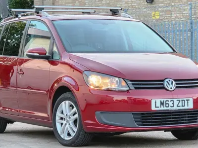 Used VW Touran SE 140 HP (102 kW) 2013 Red MPV