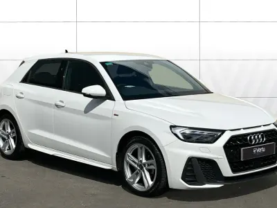 Begagnad Audi A1 S-Line 95 HK (69 kW) 2022 Vit SUV