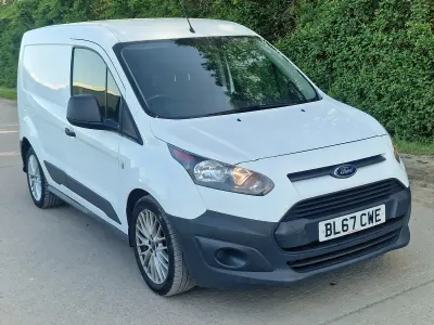 Used Ford Transit Connect 100 HP (73 kW) 2018 White MPV