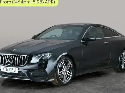 Begagnad Mercedes E220 AMG Line Premium 194 HK (142 kW) 2020 Sportkupé