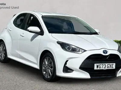 Usado Toyota Yaris Hybrid 116 CV (85 kW) 2026 Utilitario