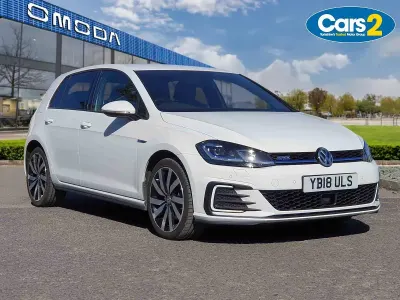 Używany VW Golf VII Advance 204 KM (150 kW) 2018 Biały Hatchback