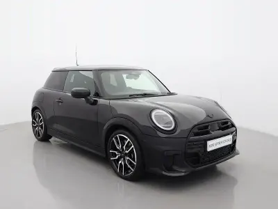 Usado Mini Cooper S Hatch 201 HP (147 kW) 2024 Preto Citadino