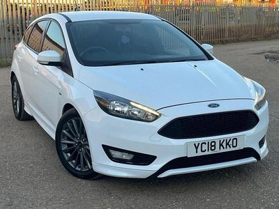 Used Ford Focus ST-Line 140 HP (102 kW) 2018 White Hatchback