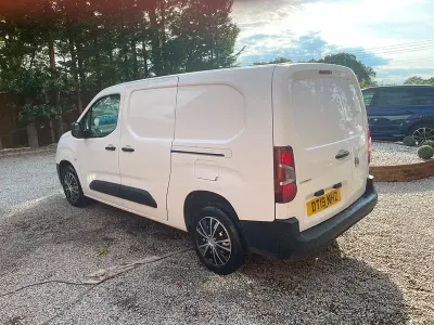 Second-hand Vauxhall Combo Edition 2019 Alb Monovolum