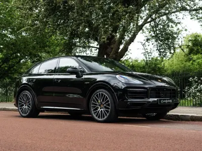 Usado Porsche Cayenne 462 HP (339 kW) 2022 Preto SUV
