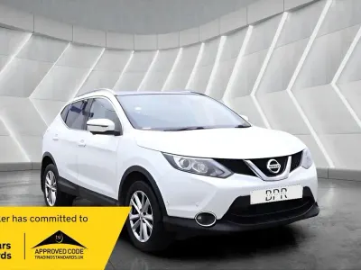 Used Nissan Qashqai Tekna 2016 White SUV
