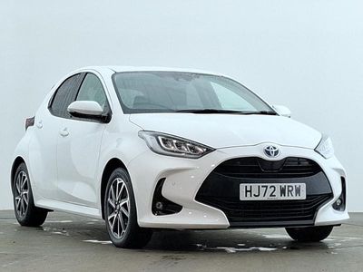 Used Toyota Yaris Hybrid Design 116 HP (85 kW) 2022 White Hatchback