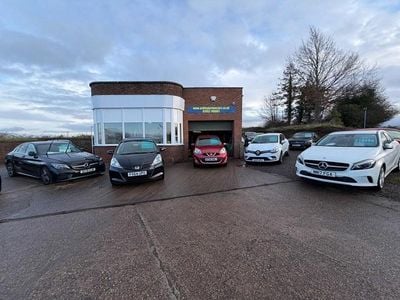 Used Fiat Panda Pop 69 HP (50 kW) 2013 Red Hatchback