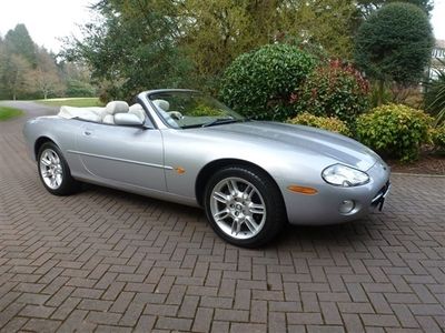 used Jaguar XK8 CONVERTIBLE