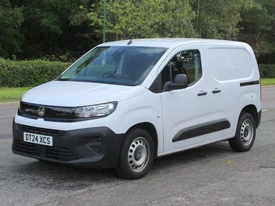 White Used 2024 Vauxhall Combo S MPV | £12,195 (Good price)