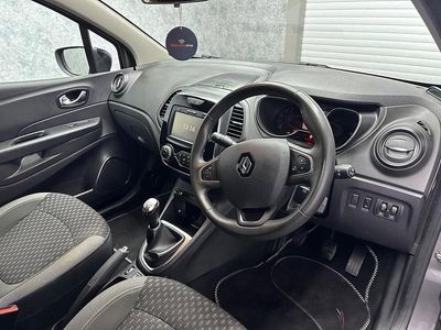 Used Renault Captur Dynamique 2017 Grey SUV