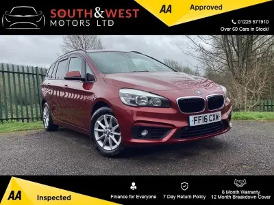 Begagnad BMW 218 Comfort Edition 150 HK (110 kW) 2016 Röd Minibuss