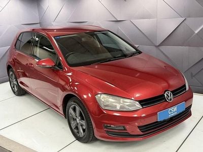 Used VW Golf VII Match 105 HP (77 kW) 2014 Red Hatchback