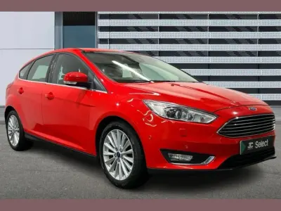 Used Ford Focus Titanium X 123 HP (90 kW) 2018 Red Hatchback