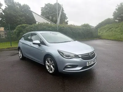 Used Vauxhall Astra SRi 150 HP (110 kW) 2018 Silver Hatchback