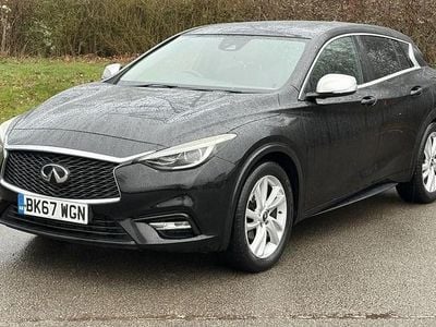 Used Infiniti Q30 Business Executive 109 HP (80 kW) 2017 Black Hatchback