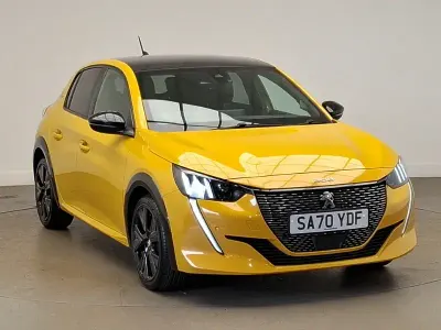 Second-hand Peugeot 208 GT-line 100 CP (73 kW) 2020 Galben Hatchback