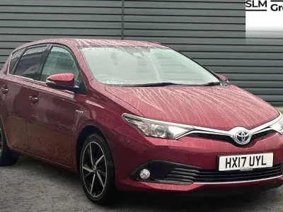 Używany Toyota Auris Hybrid Design 136 KM (100 kW) 2017 Hatchback