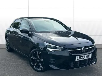 Usado Vauxhall Corsa Ultimate 101 CV (74 kW) 2023 Negro Utilitario