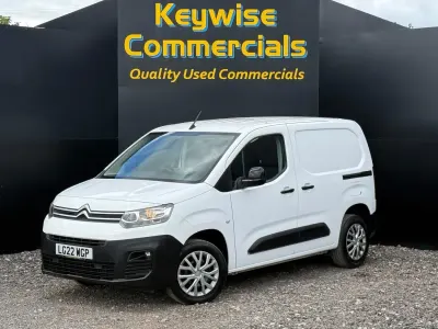 Usado Citroën Berlingo 100 HP (73 kW) 2022 Branco Monovolume