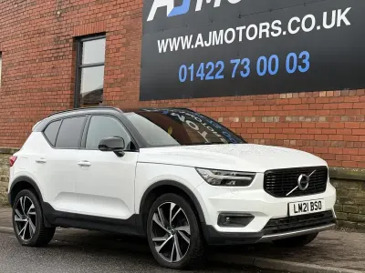 Used Volvo XC40 R-Design Pro 197 HP (144 kW) 2021 White SUV