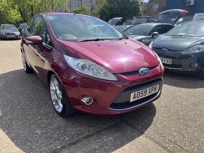 Używany Ford Fiesta Titanium 118 KM (86 kW) 2009 Czerwony Hatchback