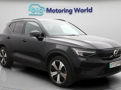 Black Used 2022 Volvo XC40 Core SUV | £20,100 (Fair price)