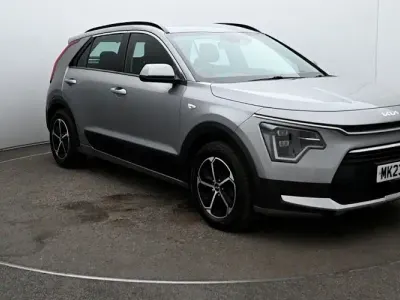 Używany Kia Niro 141 KM (103 kW) 2023 Szary SUV