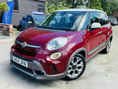 Used Fiat 500L Trekking 2014 Red/white MPV