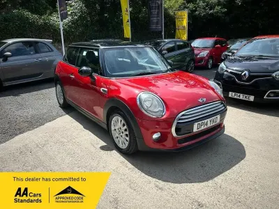Used Mini Cooper Hatch 136 HP (100 kW) 2014 Red Hatchback