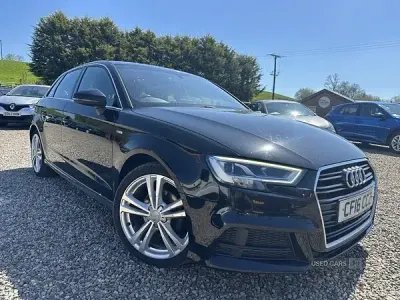 Usado Audi A3 S-Line 110 HP (80 kW) 2016 Preto Citadino