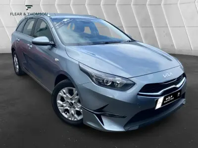 Gebraucht Kia Ceed 2021 Silber Kleinwagen