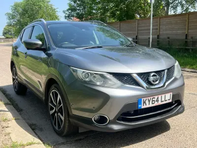 Used Nissan Qashqai Tekna 110 HP (80 kW) 2014 Grey SUV