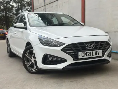 Begagnad Hyundai i30 SE 2021 Vit Kombi