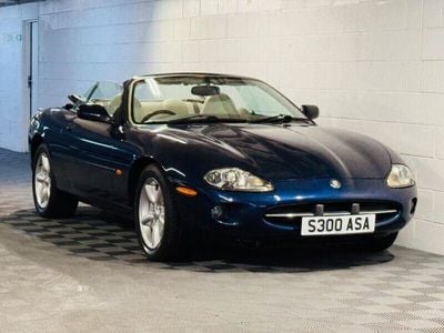 Jaguar XK8