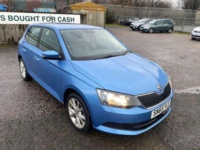 Used Skoda Fabia SE 90 HP (66 kW) 2015 Blue Hatchback