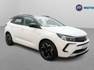 Used Vauxhall Grandland X Ultimate 131 HP (96 kW) 2024 White SUV