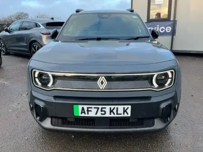 Usado Renault 4 E-Tech 55 kW (75 CV) 2025 SUV