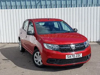 Used Dacia Sandero Essentiel 73 HP (53 kW) 2020 Red Hatchback