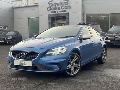Used Volvo V40 R-Design Pro 120 HP (88 kW) 2017 Blue Hatchback