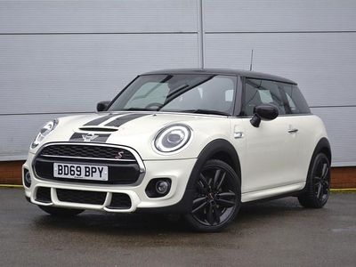 Used Mini Cooper S Hatch 192 HP (141 kW) 2019 Pepper white Hatchback