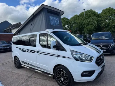 Used Ford Transit Custom Limited 130 HP (95 kW) 2020 White Van