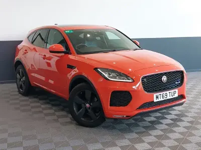 Używany Jaguar E-Pace Chequered Flag 2019 Czerwony SUV