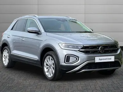 Used VW T-Roc Style 150 HP (110 kW) 2025 Pyrite silver SUV