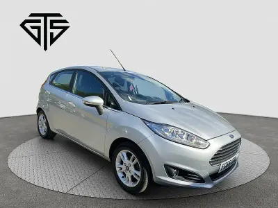 Used Ford Fiesta Zetec 105 HP (77 kW) 2016 Silver Hatchback