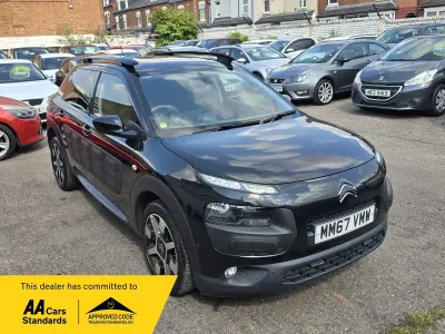 Used Citroën C4 Cactus Flair 108 HP (79 kW) 2018 Black Hatchback