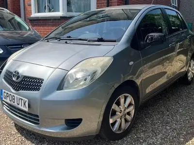Used Toyota Yaris 2008 Silver Hatchback