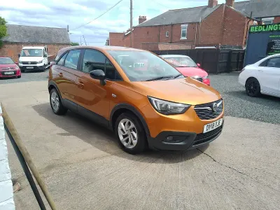 Used Vauxhall Crossland X 81 HP (59 kW) 2018 Orange SUV