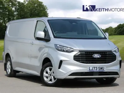 Käytetty Ford Transit Custom Limited 136 HP (100 kW) 2024 Hopea Van